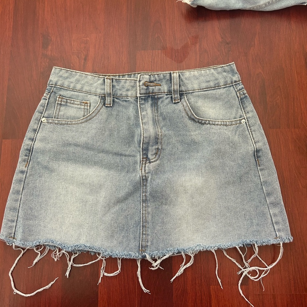 SHEIN Gray Mini Skirt Casual Frayed Hem